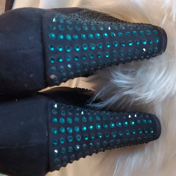 NEW Women’s Black Synthetic Suede Celtics Ankle Boots,Green Rhinestone Wedge - Picture 7 of 11